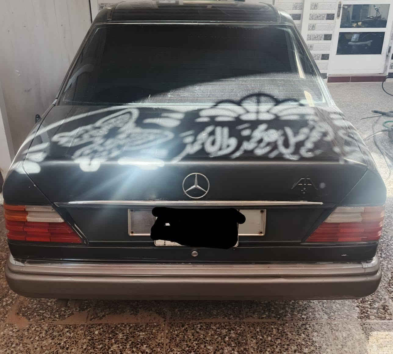 ‏السلام عليكم للبيع مارسدس موديل 92 رقم بغداد الماني كير و محرك بلاد ع شرط السياره كلهه بلاديه   فوول مواصفات السعر 48 مكاني نجف رقمي *********** النجف, العراق
