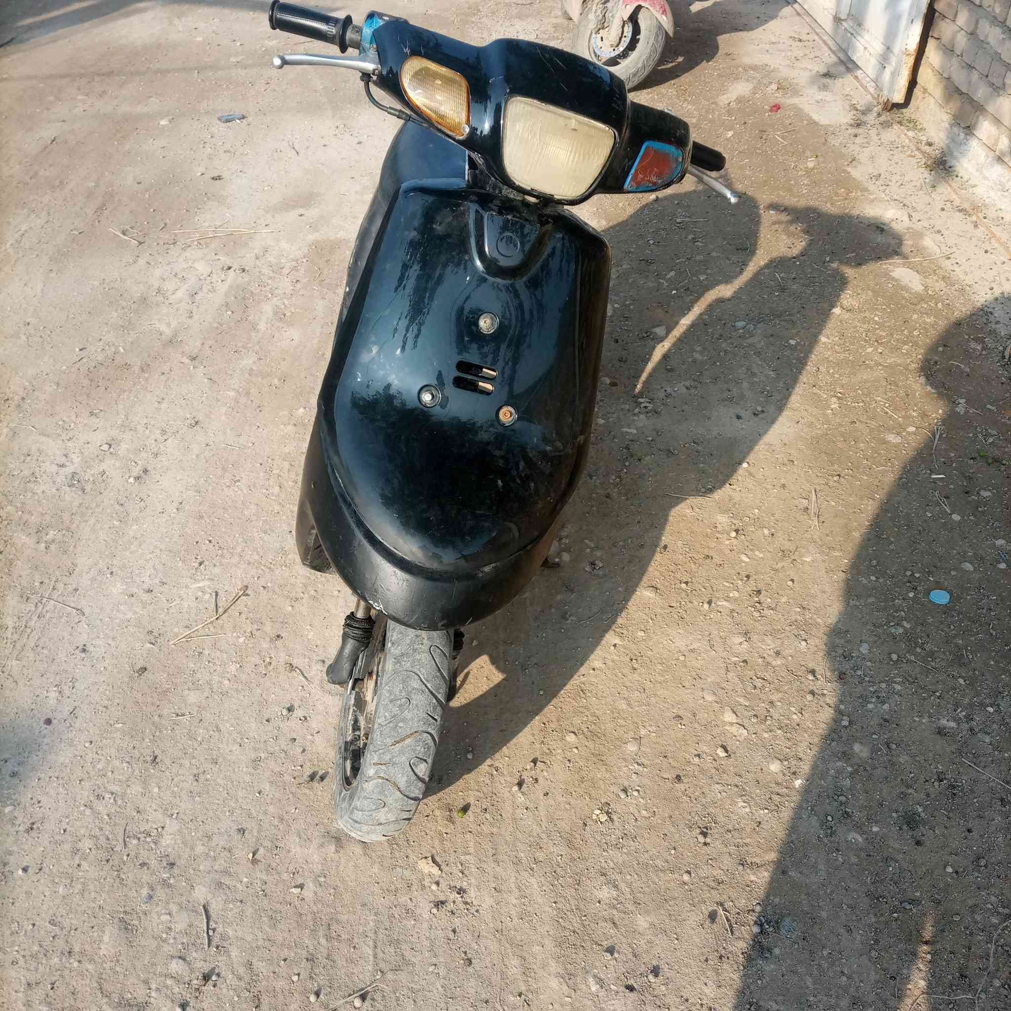 لبيع دراجه بطه نكره سعر 250مكان مفرق سده رقم الهاتف ***********
