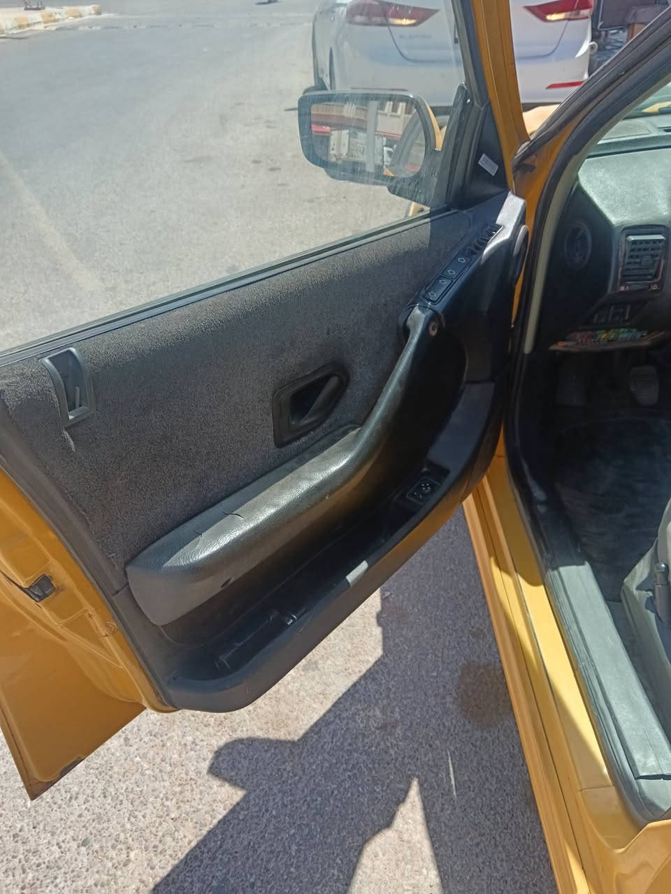 بيجو بارص ٢٠١٦ بأسمي مصفرة هيئة وغرامات هزة جديدة تبريد ثلج مكينة مجفتة كامل رنكات ياباني لاتنقيص ولا تبخير شرط الفحص صدر جديد للاستفسار *********** السعر ٤٥ ورقة
