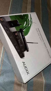 اسلام عليكم  عندي جهاز  مايكرفون الاسلكي الاصلي جديد غير مستخدم عدد ثن...