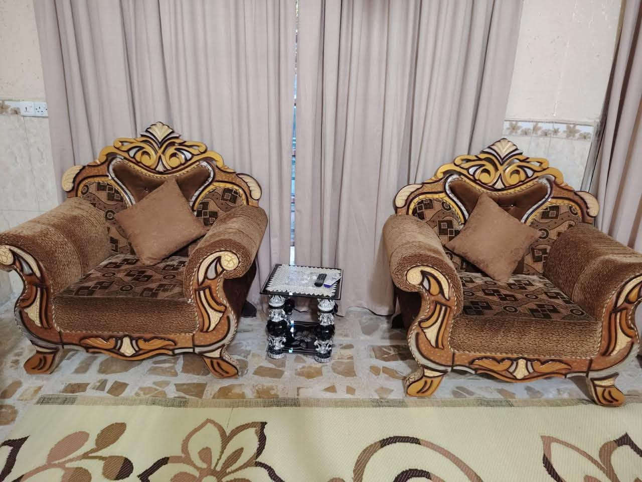 للبيع تخم قنفات ممتازة جداً.
✅ درجة أولى
✅ خشب قوي ومتين.
✅ الإسفنج نظيف ومريح وما بي أي هبوط أو خراب.
✅ مناسب للبيت أو المكتب 10 مقاعد مع طبلات هدية.
السعر مناسب
للاستفسار  مراسلتي على الخاص أو الاتصال ***********
