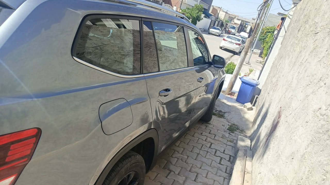 بصات اطلس موديل 2019 بيها فقط 3 قطع باب سكن مع باب خلف السكن امبدل بلادي ووجاملغ السكن تجاري امبدل بدون دواخل سبعه٧ راكب سنوية لحد 2028 تفتر بنزين بيه * ماشية m85 ميل حقيقي رقم الهاتف ***********...,,... $195
