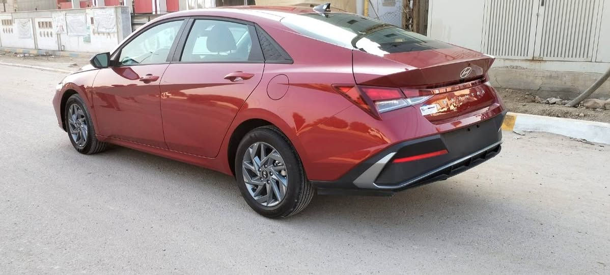 السلام عليكم النترا 2025 دخول جديد زيرو ماشيه 400 بعده بريحت الشركه (لون مميز) وارد امريكي مكفوله من الصبغ ولتبديل فقط بارد بسيط صور الحادث ولسونار بلمشنور  مواصفاتها (بصمه _محرك 2000دوش _ تشغيل عن بعد _ تدفئه بالكشنات _ رادار امامي وخلفي وجانبي _ شاشه كار بلي _ كاميرا خلفيه دواره _ تنبيه الخروج من المسار _اوتو بارك _توقف ذاتي  وباقي المواصفات المعروفه سياره جديده عله وضع الشركه السعر 159 للاستفسار ***********
