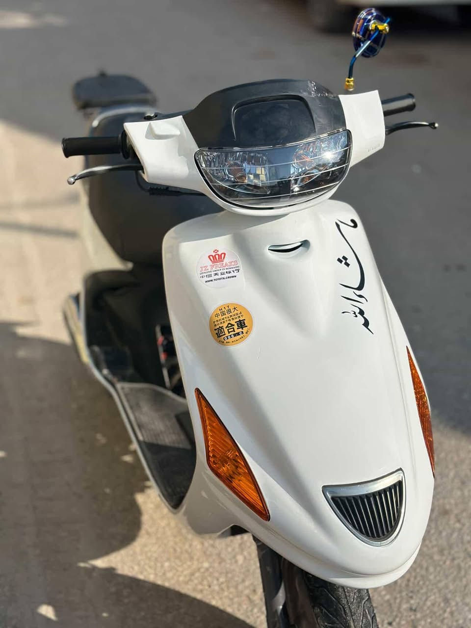 السلام عليكم دراجة فراشة مال حاوية مكفولة كفالة عامة من طول لطول كلشي بية شغال اي نقص مابية محرك مامفتوح السعر 500 وبية مجال لشراي يتصل مكاني نجف ***********
