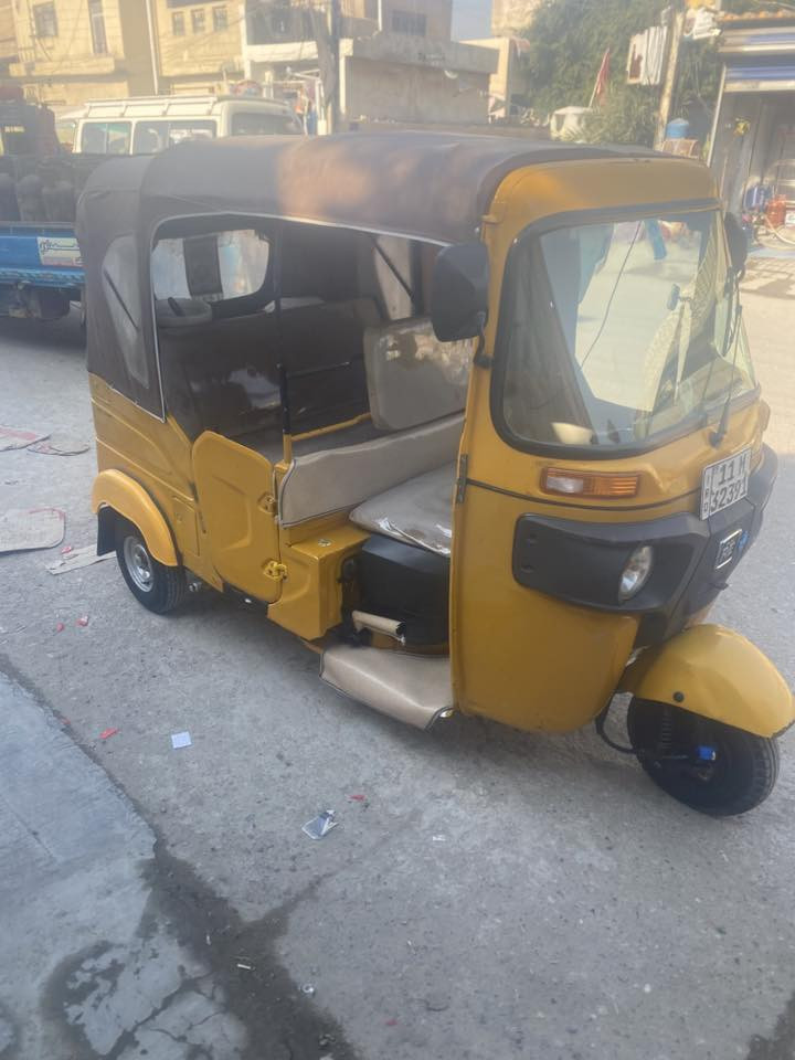 السلام عليكم للبيع تكتك موديل 21 بغداد الحسنية ***********
