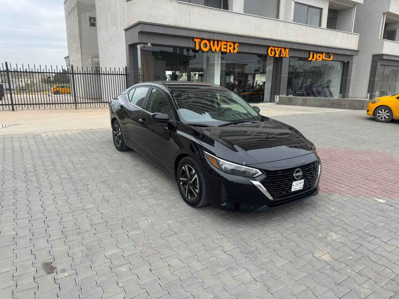 للبيع 
نيسان سنترا 2024 دخول جديد

بجم كبس شركه
السياره بحاله الشركه

ألون اسود ملكي
فئة SVفول  عدا الفتحه 
بصمه رادارات تحكمات
رقم منفيس باسمي 
تترقم جميع المحافظات 
ملاحضة السياره بيه صبغ جاملغ خلفي فقط 
جنطه بلادي نفس اللون 
صورالحادث بل منشور

السعر130سعر جوه السوك 
وبل عافيه عل ياخذه

مكاني صلاح الدين تكريت
***********
