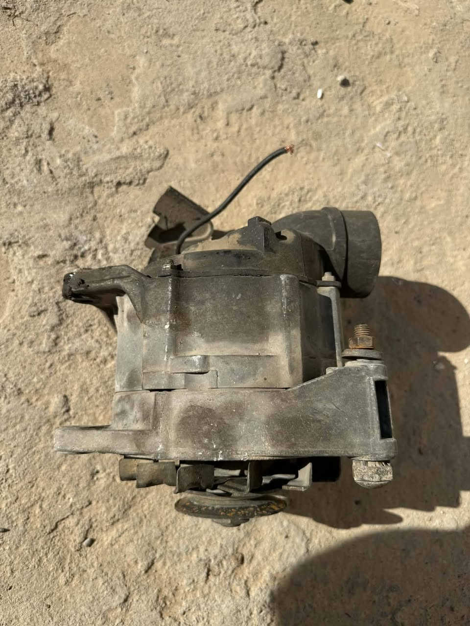 غراض بي ام 500
ارفيو وشوته
دينمو
سلف
قاعده فلتر
دبه بور 
طخم نوزلات ومسطره كامل
طخم وايرات وقبغ ديلكو كامل
العنوان موصل خدمه توصيل ***********
