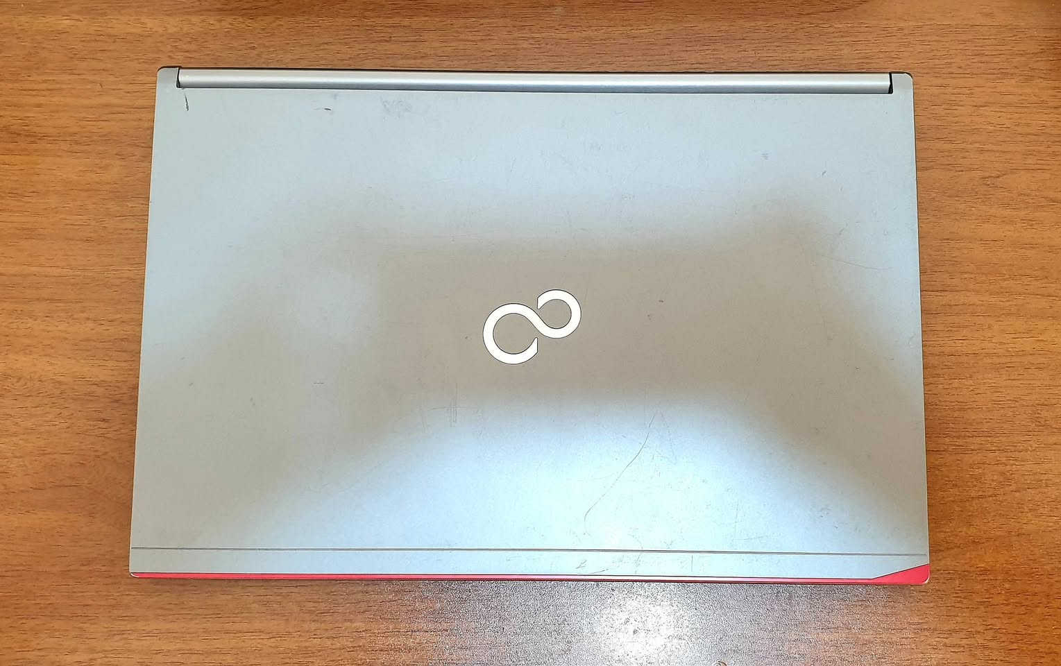 Fujitsu core i5 الجيل الرابع 
الرام 6G الهارد 120ssd حجم الشاشة 15.6 
البطارية ممتازة مناسبة للمكاتب والدراسة 
السعر 150 الف المكان بعقوبة


**إذا كنت صاحب هذا الإعلان وتريد حذفه لأي سبب، رجاءا أرسل رسالة إلى الدعم الفني**