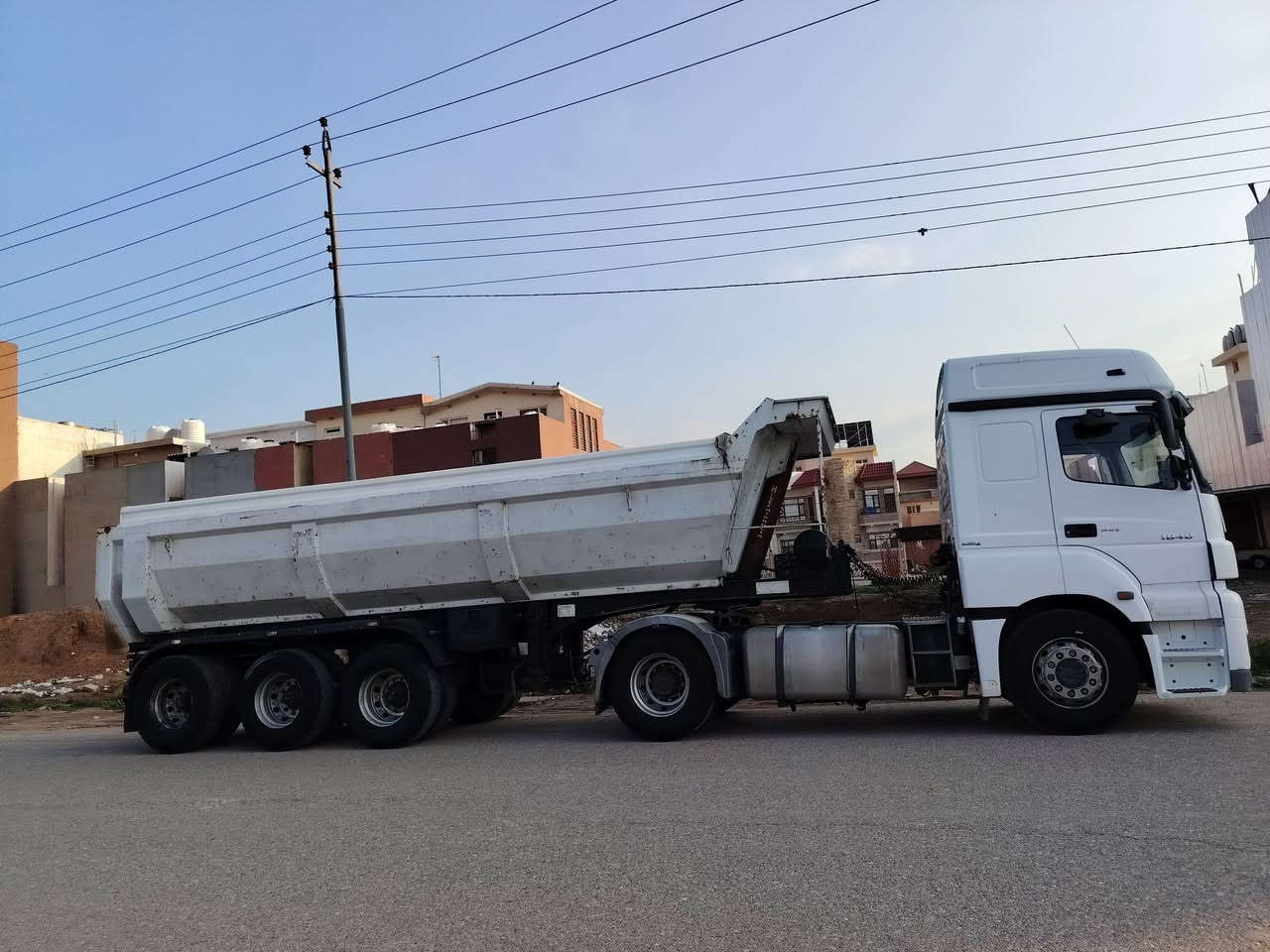 السلام عليكم
اكسور ٢٠٠٧ كير عادي هاف طقتين كير محرك شاصي صبغ شرط مكفوله كفاله عامه

***********
