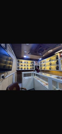 عارضه مال ذهب شغل درجه اوله اضاءه داخليه 8 قطع امصلهن قبل 5اشهر الشراي...