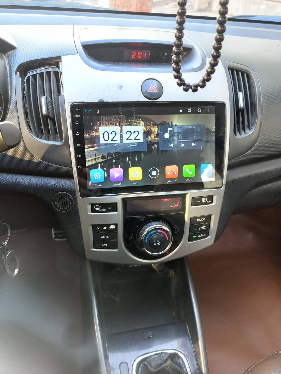 سيراتو 2013 خليجي محرك 1600 دوش بغداد انكليزي مكفوله ماشيه 156 السعر 113 رقم الهاتف ***********
