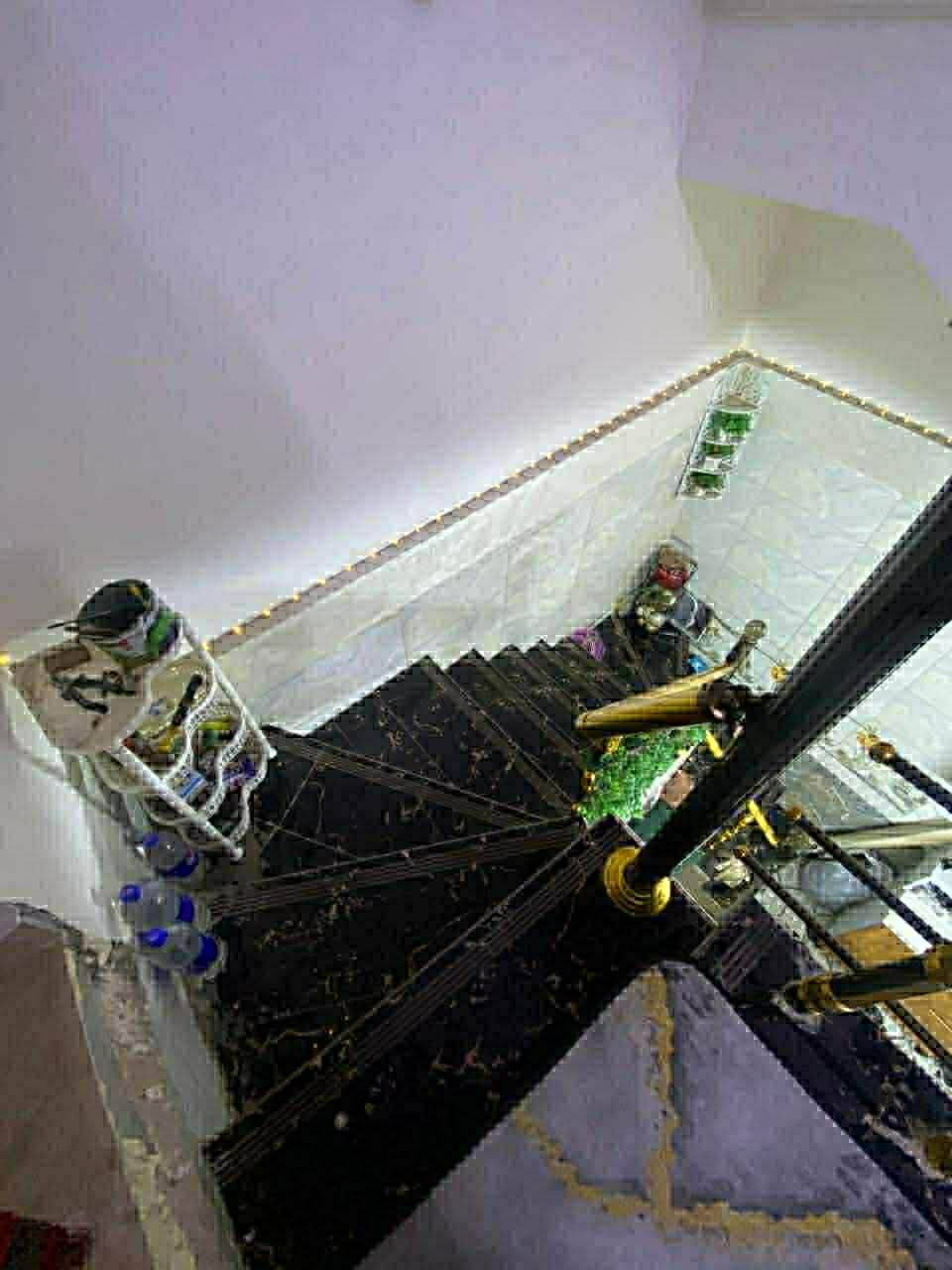 اللهم صل على محمد وآل محمد
🌹🌹🌹
شركة التاج للعقار
رمضان كريم وكل عام وانتم بخير
🌹🌹🌹
شركة التاج للعقار
مشتمل زراعي ركن سند 25  مساحه 100 متر في منطقه البياع طابقين درجة اولى يحتوي على مدخلين وصالتين وغرفتين نوم وصحيات داخلي وخارجي واستقبال ومطبخ وخدمات
جاهز للسكن من صاحب الدار مباشرتا سعره مناسب للشراي
🌹🌹🌹🌹
مشتمل مساحة  100 متر تشجير زنجيل شارع 20 طابقين خدمات كامله طابو ملك صرف على طابو البياع مواصفات ممتازه
٤ غرف نوم
🌹🌹🌹
نتعامل بمقاطعه ( 2/10)(3/10) بيع وشراء و تعقيب
اذا عندك قطعه للبيع عدنه شراي جاهز ثاني يوم فتح بيان وتستلم فلوسك جاهزة فقط راسل الصفحه او اتصل الارقام التالية
***********☎️
***********☎️
***********☎️
