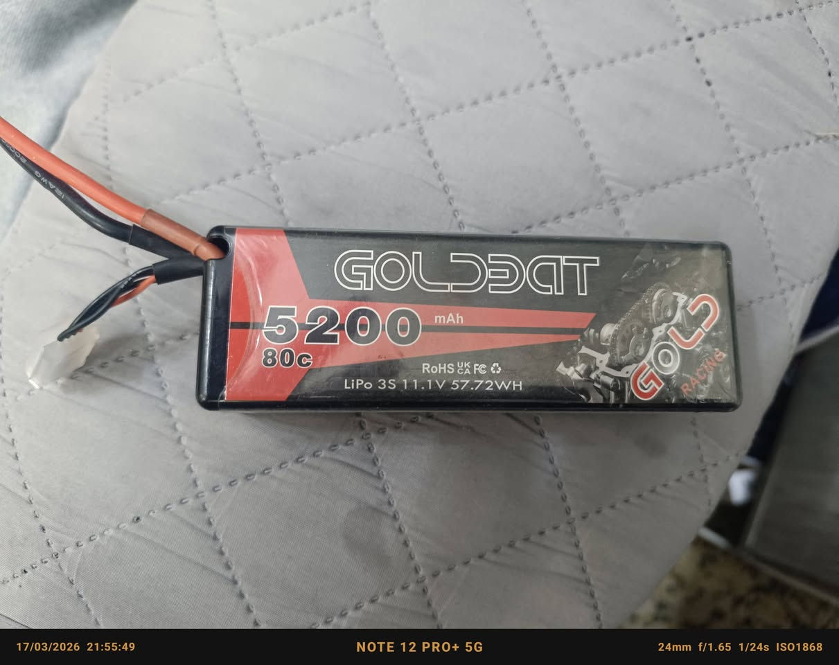 سلام عليكم  للبيع
شاحه بطاريات جديد غير مستعمله فقط كارتونته تعبانه شويه 
بطاريات ايضن جديداً و غير مستعملات  
مكاني زعفرانيه


**إذا كنت صاحب هذا الإعلان وتريد حذفه لأي سبب، رجاءا أرسل رسالة إلى الدعم الفني**