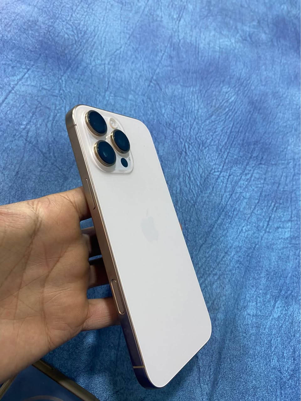 جهاز جديد نضيف كلش استعمال شخصي عربي شرق اوسط بعدة بالضمان مال الشركة السعة 256GB البطارية 100‎%‎ كفالة عامة ما مفتوح +الكارتون و جميع محتوياته موجودة السعر 
مليون و 480 ألف و بي مجال
للاستفسار ل التواصل ع واتساب الرقم ادناه
***********
ملاحضة /البيع مستعجل بسبب الحاجة للمال والى الجهاز ممتاز و ما بي اي قصور البصرة, العراق
