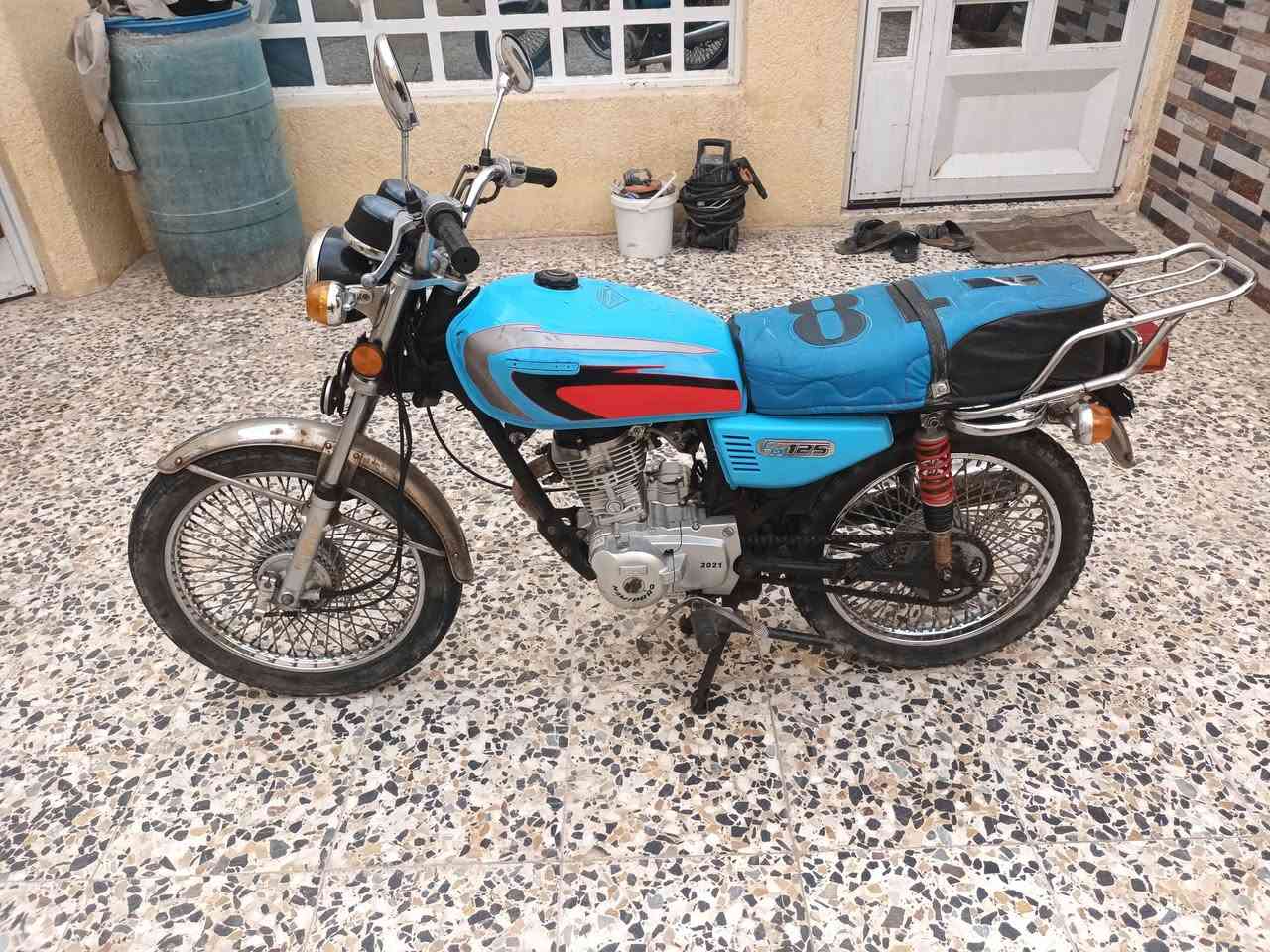 4 جير اصول يوكلها العارضي موديل 2014 تعمير 21.)450)***********
