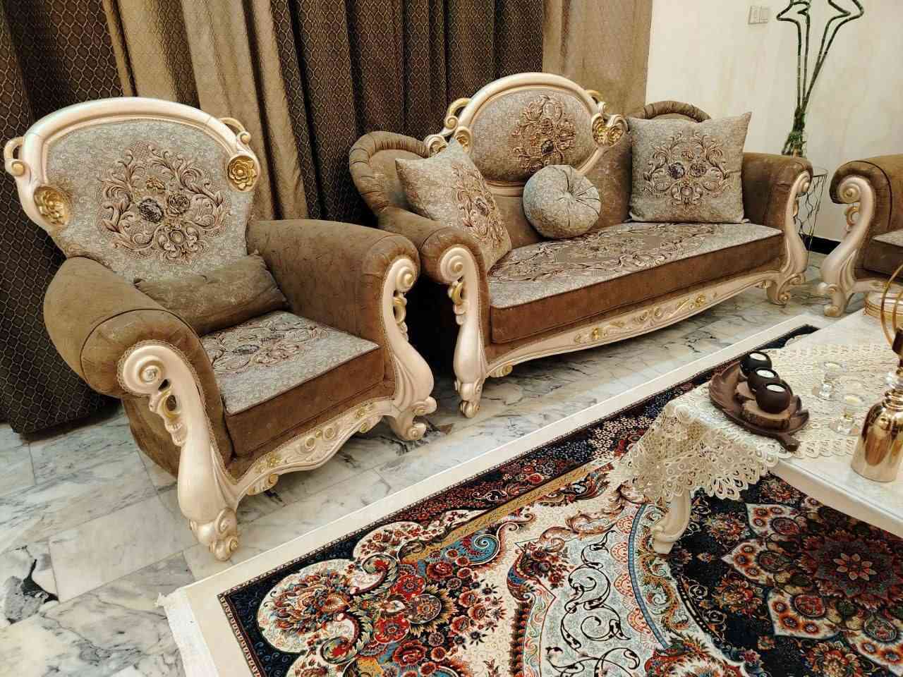 تخم زان مصري ملكي درجة أولى ١٠ مقاعد جديد بعده بجيس مع ميز وسطي اتصال ***********
