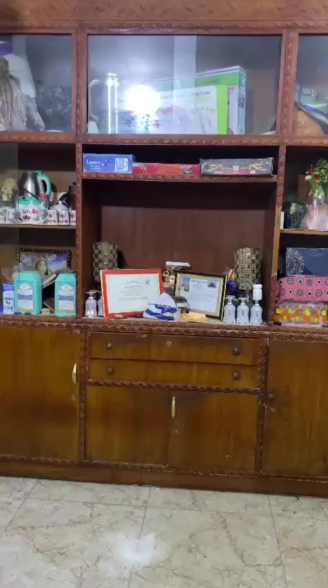 معرض وبوفية طابقين للبيع
250 وبي مجال 
الاسكان الصناعي


**إذا كنت صاحب هذا الإعلان وتريد حذفه لأي سبب، رجاءا أرسل رسالة إلى الدعم الفني**