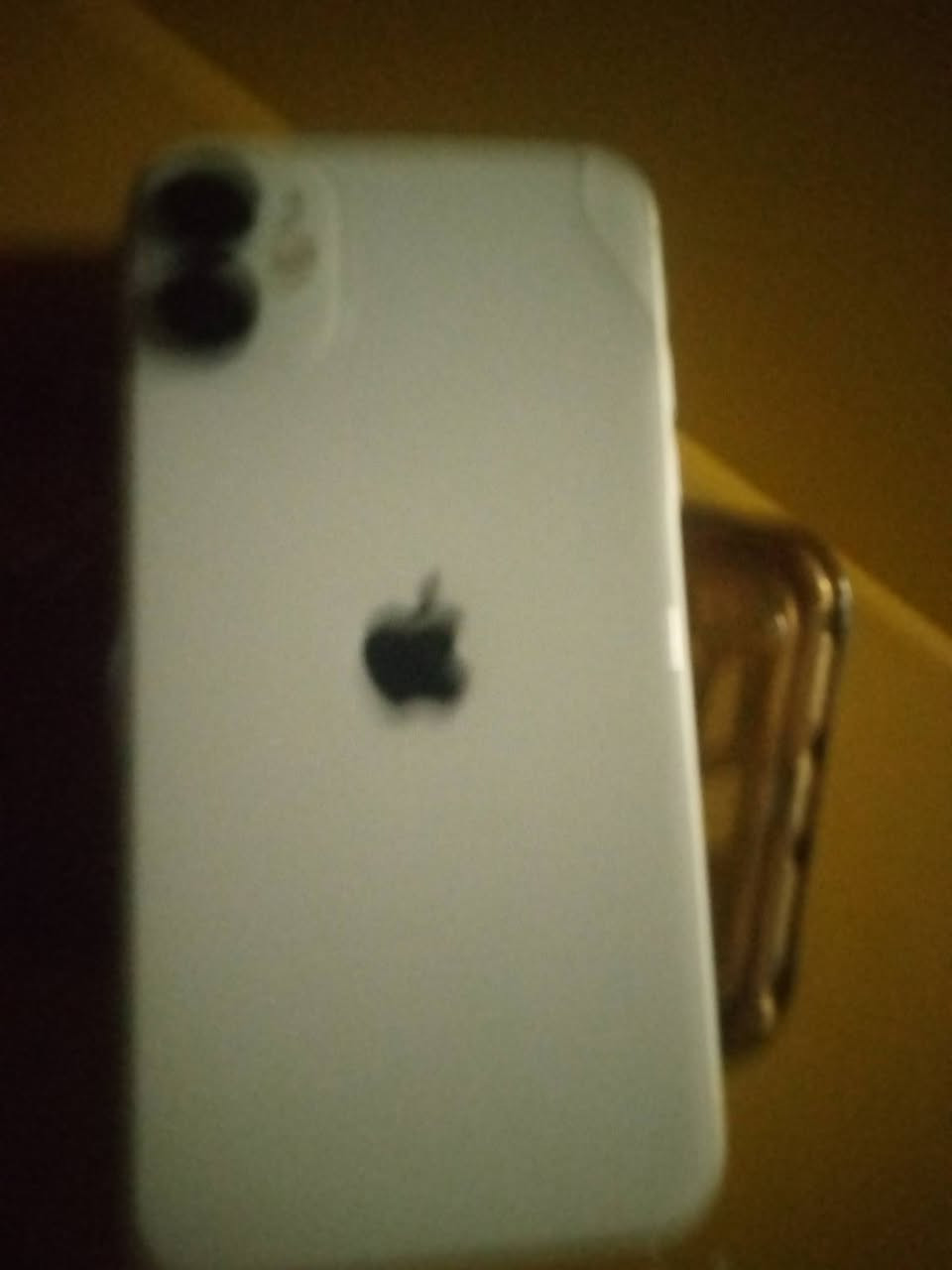 Apple 11عادي
شرق اوسط بطارية وشاشة مامبدل جهاز كلش حلو لون ابيض فقط مكان سمكرت مايشتغل  وفطر  صغير مثل مموضح كدامكم بل صوره ادفع سعر اذا عجبني ابيعك


**إذا كنت صاحب هذا الإعلان وتريد حذفه لأي سبب، رجاءا أرسل رسالة إلى الدعم الفني**