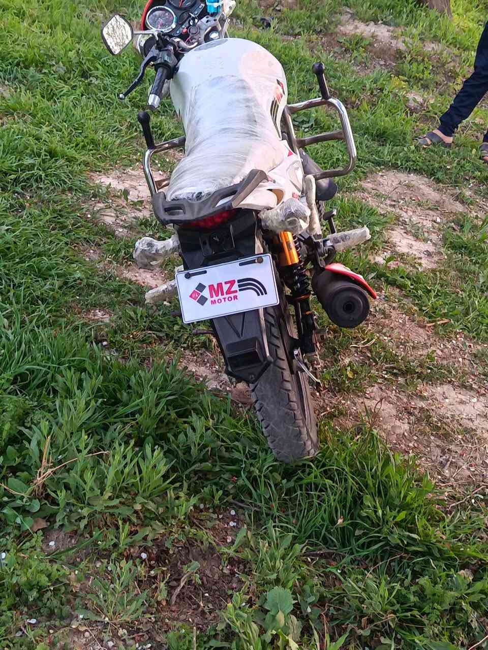 سلام عليكم شباب دراجه سنكي للبيع موديل 19 محرك 200 الدرجه نضيفه حلو ومرتب نشاط فول سعر 750 وبيهه مجال قليل ***********
