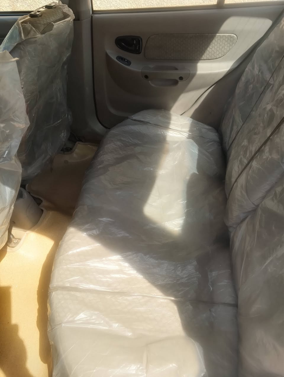 فيرنا موديل 2014 سياره خير من الله محرك كير مكفول رقم بغداد انكليزي باسمي تبريد تدفئ شغال سياره ولاضربه فقط طخه بهاي الجملخ الي بصف سايق اثر ابو تكت طخه تخم تاير جديد جواه سياره مال موضف من دوام لبيت الله شاهد مال عمي رجال جبير مو مال شغل ابد سعر 75وبيه مجال لطيبين رقم *********** بكان بغداد حسينيه
