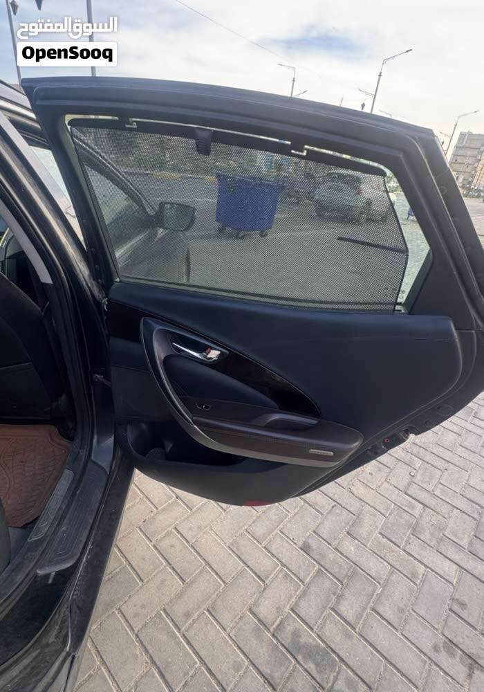 ازيرا 2013 وارد خليجي فول مواصفات لون اسود رقمها بصرة  تحويل ثاني يوم مكفولة من الصبغ والضربة بيه فقط بارد بالباب والمدكر
محرك 2400 دوش المرغوب كله بانزين عادي لا دوانص ولا دوخه
1️⃣مرايات شفط
2️⃣ بنوراما
 3️⃣ بردة خلفية كهربائية + بردات ابواب
4️⃣كشنات جلد 
5️⃣منظومة لايت زنون كاملة الاصلية
6️⃣ حداديه جاهزة وجديدة وتايرات جدد
7️⃣تبريد قطعتين
8️⃣لد امامي + لد خلفي
9️⃣ حساسات خلفيه
تحكم الكشنات كهربائي
بعد بيه اهواي مواصفات
السعر 123 وبيه مجال
عنواني البصرة
***********
*********** البصرة, العراق
