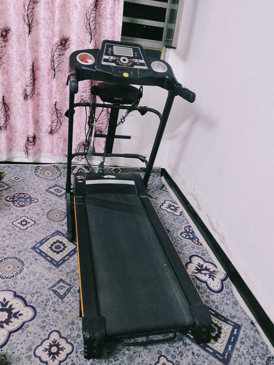 جهاز جري مستخم اخو الجديد
السرعة من 0.8 الى 14 
حبل حساس للطيحة
نضام قياس دقات القلب 
حسب المسافة المقوطعه 
موئقت يحسب كم دقيه مشيت
MB3 بس ممجربة


**إذا كنت صاحب هذا الإعلان وتريد حذفه لأي سبب، رجاءا أرسل رسالة إلى الدعم الفني**