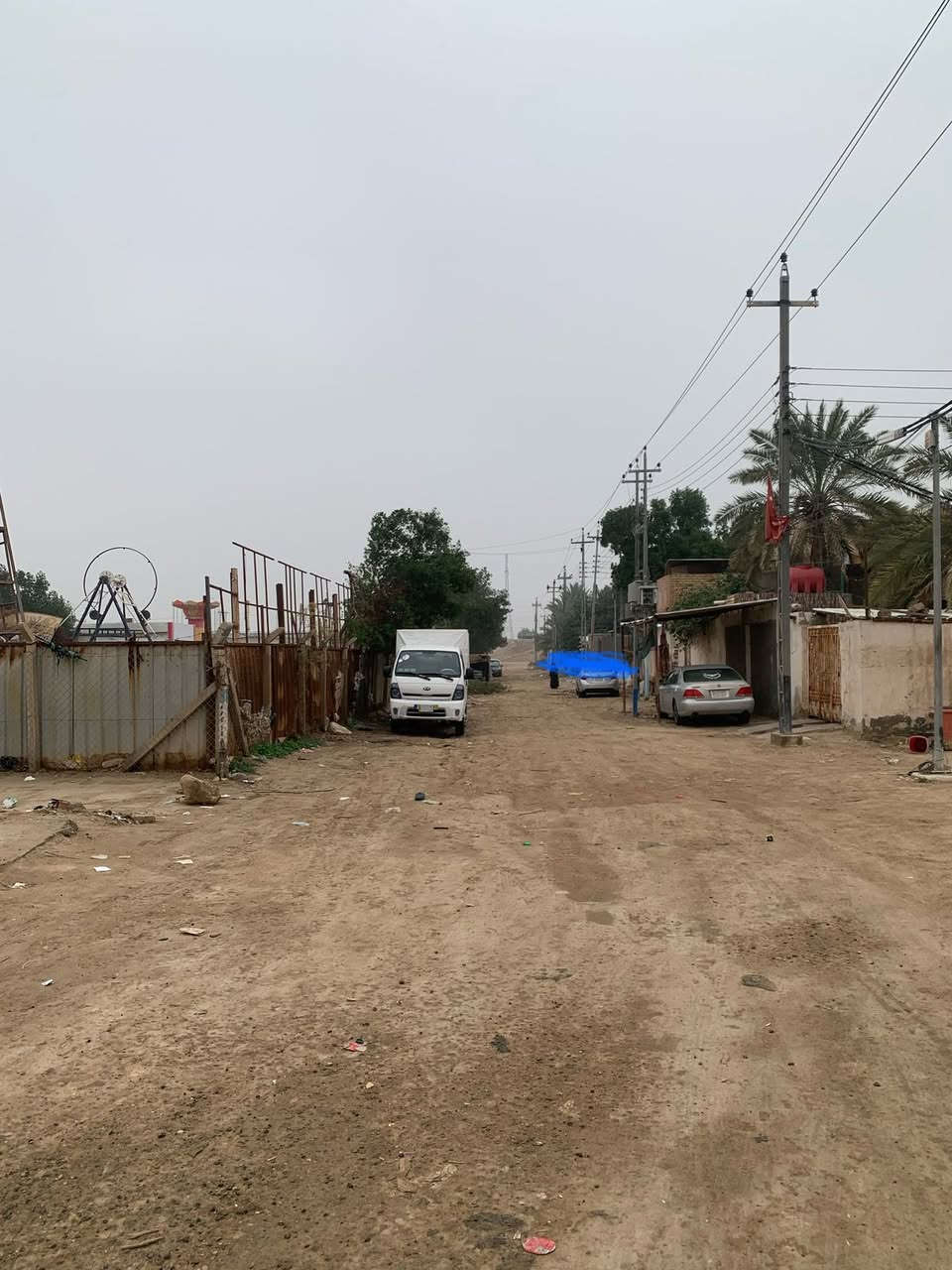 تحيه طيبه 
بيت لبيع طابو صرف مساحه 252م بسم شخص واحد مداور ثاني يوم 

طابقين /استقبال.وصاله ومطبخ وصاله ثانيه .غرفتين وصحيات داخليه و خارجيه 

طابق ثاني /غرفتين إكبار 
لبيت موقع مرتب اله مستقبل بيع مستعجل 

السعر 180 وقابل للتفاوض 
اتصال على صاحب البيت ***********
