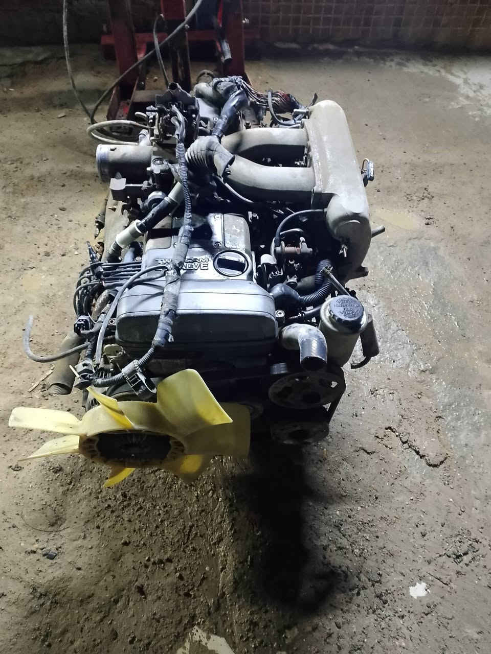 مكائن ٢٥٠٠ ديلكو ضمان 20يوم
الي يريد طابوكه ٦٥٠ضمان ٢٠يوم 
والكير ٣خطوط ضمان 20يوم سعره ٣٥٠
ويوجد تفرفعات اي شي تحتاج كلمن وسعره 
عنواني بغداد الحسينيه مال راشديه ***********
