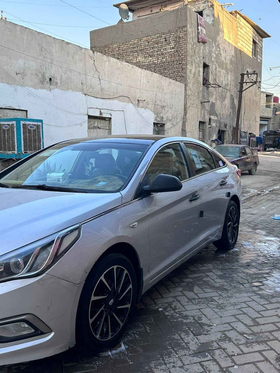 بيع أو مراوس سوناتا 2016 خليجي وارد كوري مواصفات جلد تحكمات ستيرن شاشة كبيرة كامرة مري شفط حساسات رادارات كشنات كهرباء تدفئة تبريد نظام ايكو سبورت محرك 2000 دوش LPI  قطعتين تبريد سيارة بدون حادث بيها صبغ جاملغ امامي فقط رقم اربيل الجديد تريد وكالة او تحويل بل يعجبك السعر  خاص رقم الهاتف *********** تريد اتصل وبي واتساب مكاني بغداد
