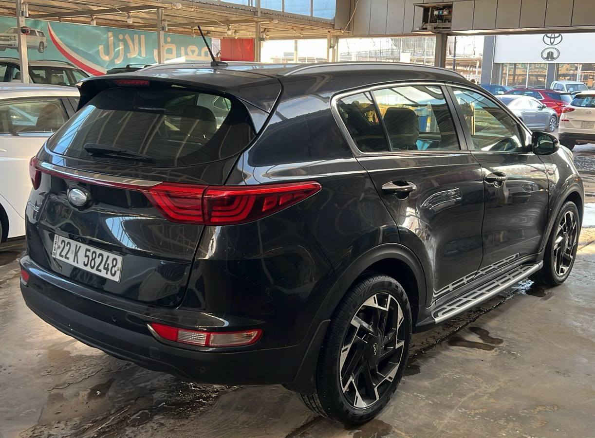 السلام عليكم سبورتج ٢٠١٨ خليجي فول مواصفات بنوراما بصمه بك لايت لد رادار امامي مكفوله صبغ وتبديل وبارد سياره جديده ماشيه ٩٠ الف محرك  GDi رقم اربيل مكان السياره واسط الكوت بيع فقط *********** السعر ١٧٥ ورقه
