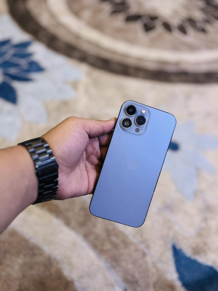 سلام عليكم ايفون ١٣برو ماكس جهاز زلغ مابي ما مفتوح ابددد ذاكرته٢٥٦ بطاريته ٩٧ وتر بروف جهاز فقط بي تراب بل كأمره رقم ١ الباقيات كلشي مابيهنً ابدد السعر ٦٠٠ الشراي يتصل مكاني بغداد الحسينيه الراشديه ***********
