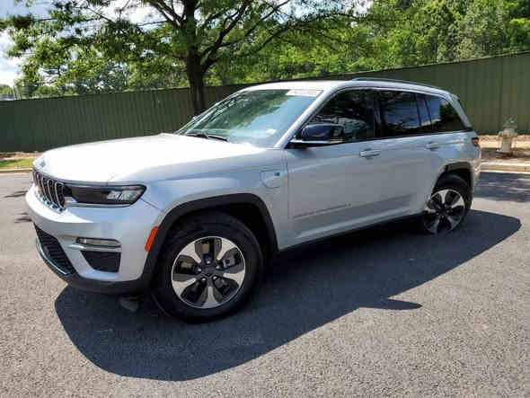 السلام عليكم...
جيب گراند شيروكي هابيرد 2024 لمتدد (دخول جديد)
 Jeep Grand Cherokee (4xe) Limited
السيارة كلين فقط حدادية خلفية (قطع اصلية)
صور الحادث مرفقة، علما تكلفة الرقم (180) الف دينار
السعر: 32,500$ 
اي استفسار: ***********
