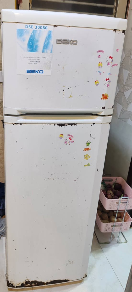 السلام عليكم ثلاجة بيكو حجم ١٦ قدم مستعملة مداخله تصليح للبيع يرادلها بس تنظيف اريدها ب ٩٠ بيها مجال قليل مكان بغداد الدوره ***********
