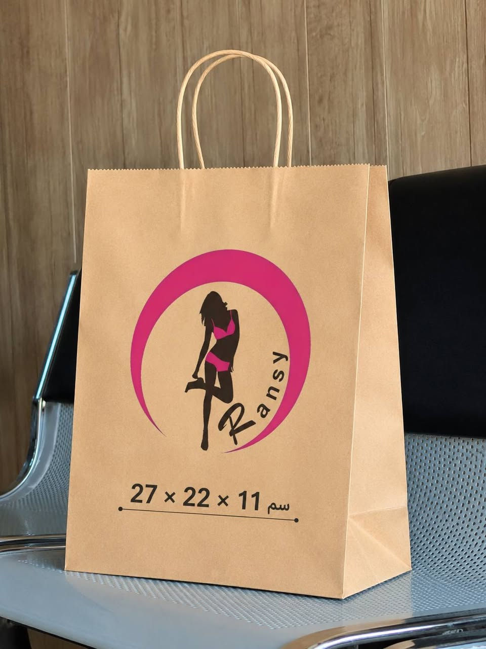 لأصحاب الكوزمتك، العطور، العسل، الصيدليات، ومحلات الهدايا...نوفر علاكات قماشية (Non-Woven) قياس ٣٠×٢٥، وقياس ٤٠×٣٠ بطباعة ملونة عالية الجودة،وعلاكة ورقية عالية الجودة وبقياسات متنوعة مناسبة لتعزيز هوية علامتكم التجارية.✔️ خامة ممتازة✔️ طباعة واضحة وثابتة✔️ أسعار منافسة ومناسبة للطلب والاستفسار عبر واتساب:📱 ***********
