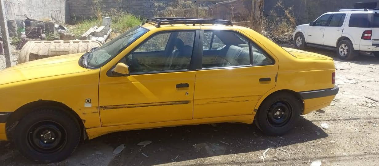 بيجو ١٦البيع بيهة نقص صدر وتايرات وجبنه مال التايم كيس وباب السايق مبدله بدون دواخل  كير والمكينه مكفوله رقم بغداد السعر من الاخير ٣١ورقه هاذة رقم صاحب السيارة اني مكلف بلنشر ***********ابو غيث
