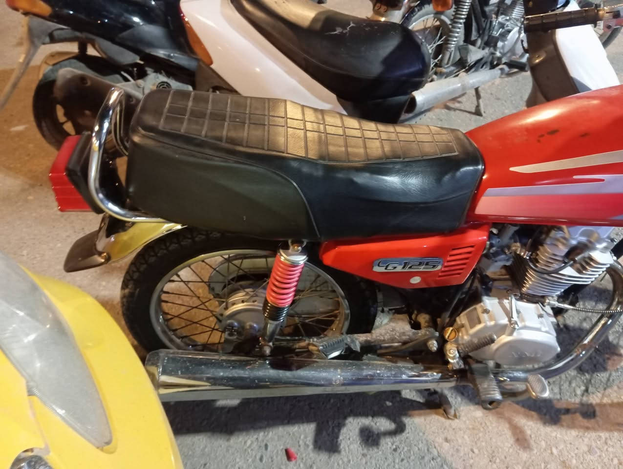 السلام عليكم دراجه نامه موديل 20 اوراق اصوليه وكيل سيد خلدون سعر مليون100وبيه مجال رقم الهاتف ***********
