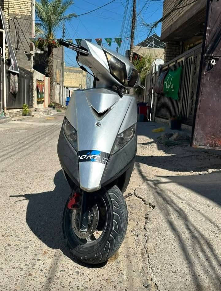 سلام عليكم دراجه ثعلب نضيفه كهربائي كلهه شغاله مكينه نضيفه وناعمه سعر 650 وبيهه مجال مكان بغداد بلديات رقم موبايل ***********
