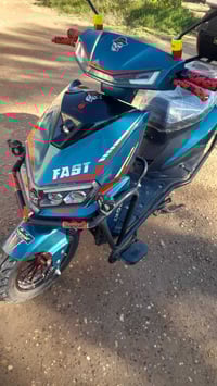 ماطور شحن • ٦بطاريات • الرمادي زنكوره