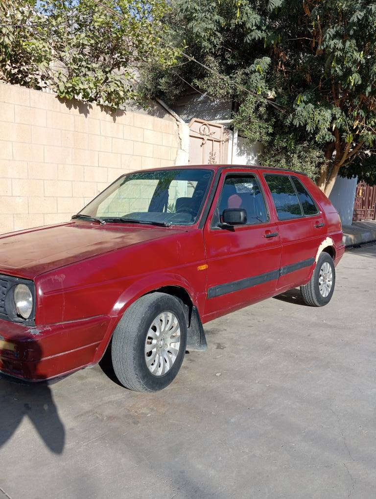 سلام عليكم كولف موديل 1992 شرط مابي اي عيب كفالة عامة من صدر وكير ومكينة اي عيب مابي شرط تحويل مكان سيارة كركوك حي عسكري سعرها 20 وبي مجال شوية ما متواجد ع نت 
*********** كركوك, العراق
