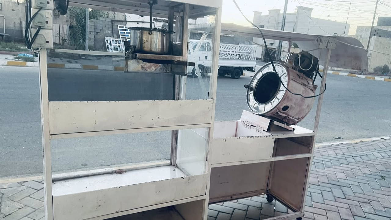 محمصه حب وشامية 
نضافه جدا سعر ٤٠٠وبيهن مجال بصيط
مكان حبانيه
‏***********
