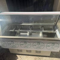 عارضة مقبلات تبريد وسط السعر 250  الاعظمية 07706140302