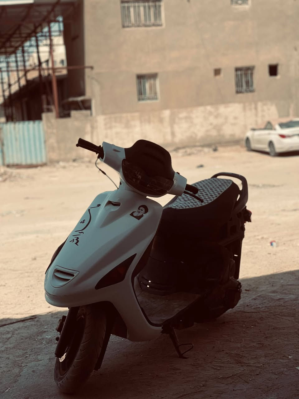 دراجه ل بيع فراشه فحل مكينه ما مفتوحه كلها شغاله السعر 450وبيها مجال مكاني نجف ***********
