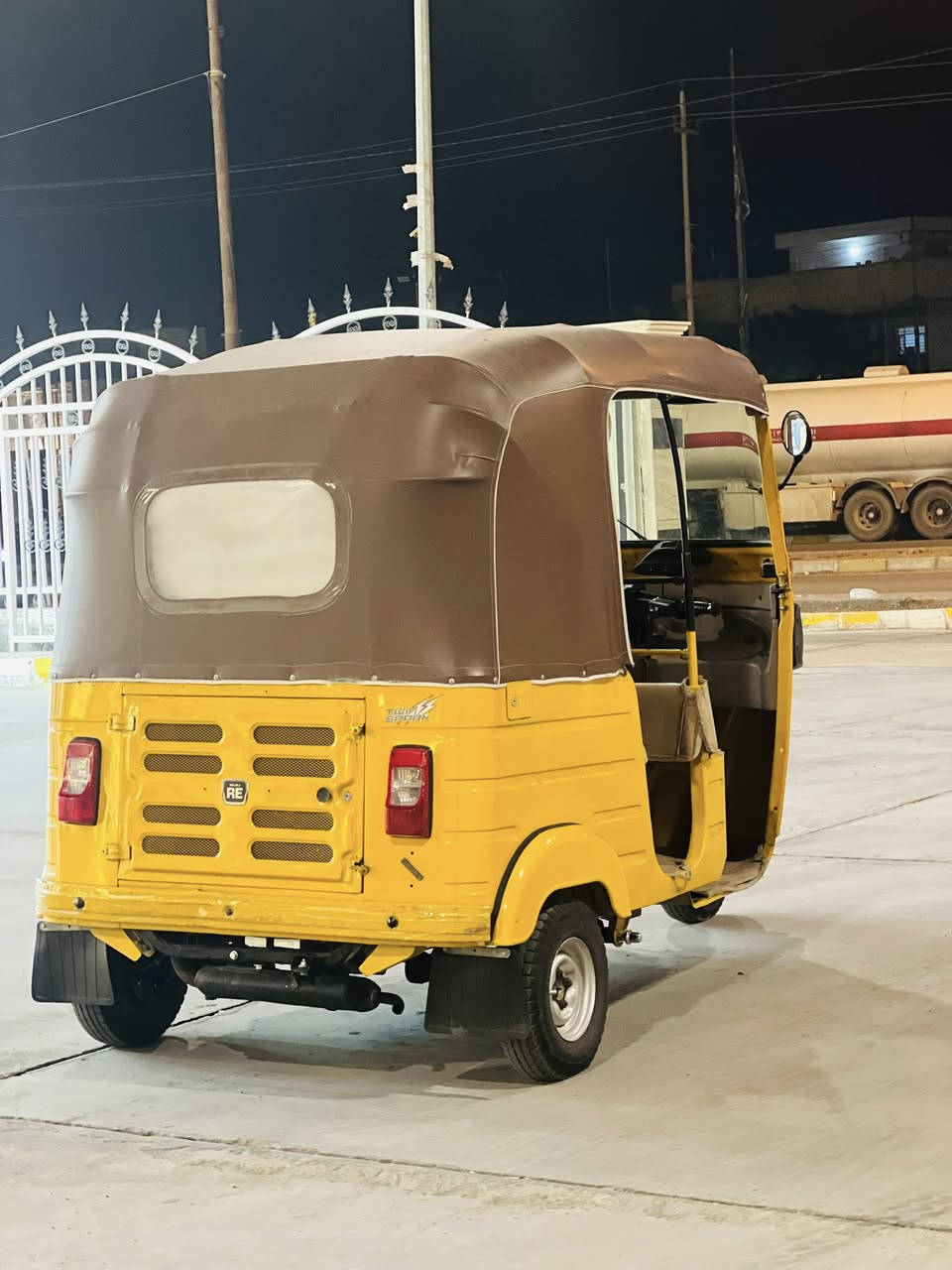 البيع 19 رقمه وسنويه تكتك كامله
وجاهزه من كلشي 
المكاني المجر الكبير هاذه 
هاذه 
***********
