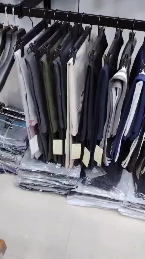 الموهير الاصلي الاصلي 
موهيييييير الليكره الاصلي 
الالوان الي كدامك وكل القياسات 
هستوه وصل يم محمد التميمي بخدمتكم اساتذه وطلاب كليات وكل اللباسه النازكين بخدمتكم وشرط السعر الي ماتتوقعه  
شارع الروضه قرب روضه اطفال المشخاب 
***********
