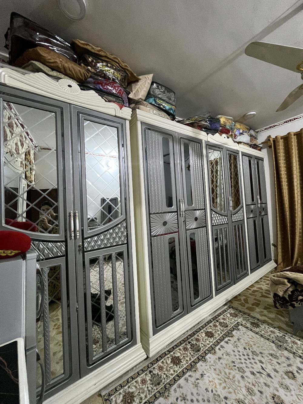 غرفه تركيه اخشاب عراقي جديده صارلي 4 اشهر من اشتريته واريد ابيعه 