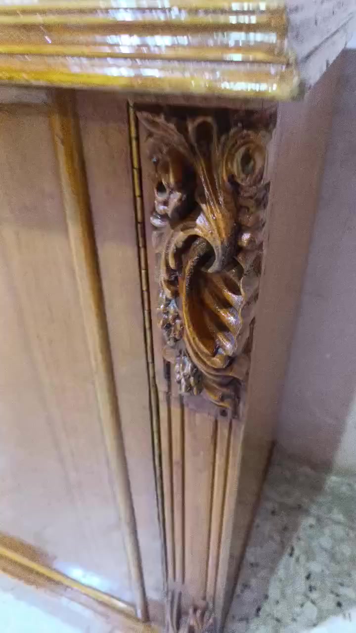 غرفه تسكام صاج داخل وخارج ام السته طابقين ظهر جرجوبه نظيفة مال عرس دنگ زان سقف  بلوك السعر مليون و300 وبيه مجال قليل مكاني محاويل للاتصال ع الرقم ***********
