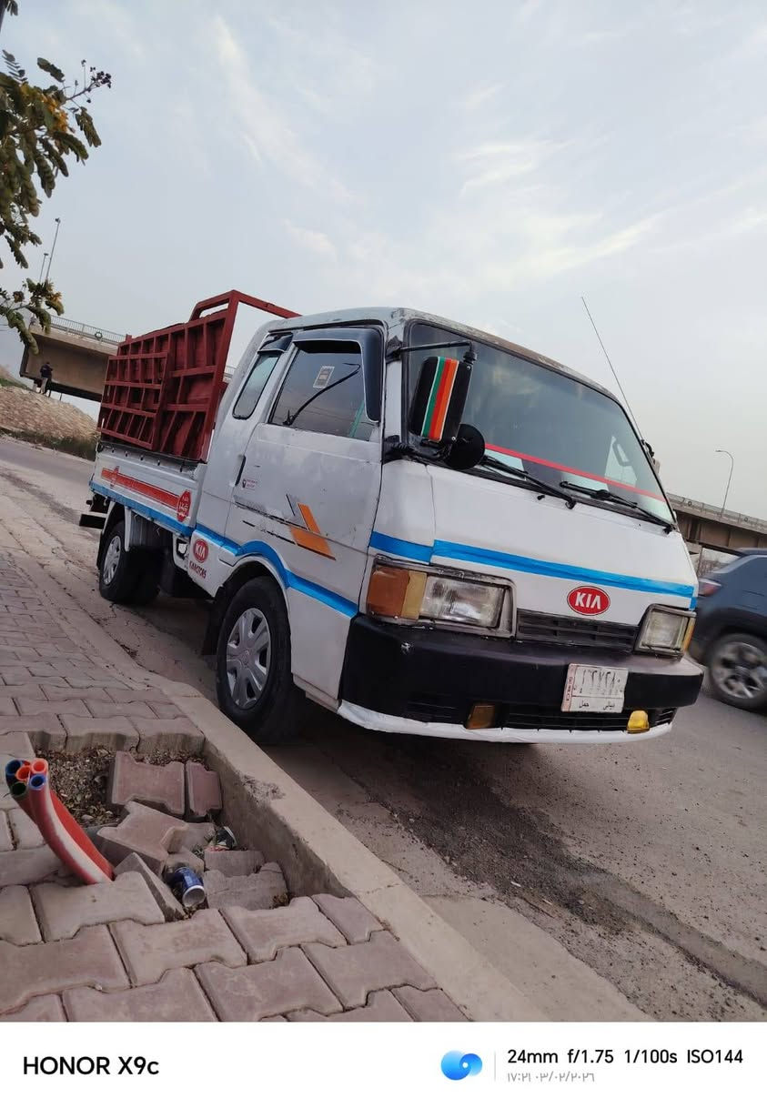 السلام عليكم 
كيا بنكو 1994 رقم ديالى للبيع 
كير ومحرك آكسل شاصي مكفول 
سنوية مشروع وطني تحويل مباشر 
صبغ مكانات للجمالية فقط بدون ضربة 
سيارة جاهزة 
السعر 45 
مكاني بلد طريق السيد محمد 
للاستفسار.  ***********
                 ***********
