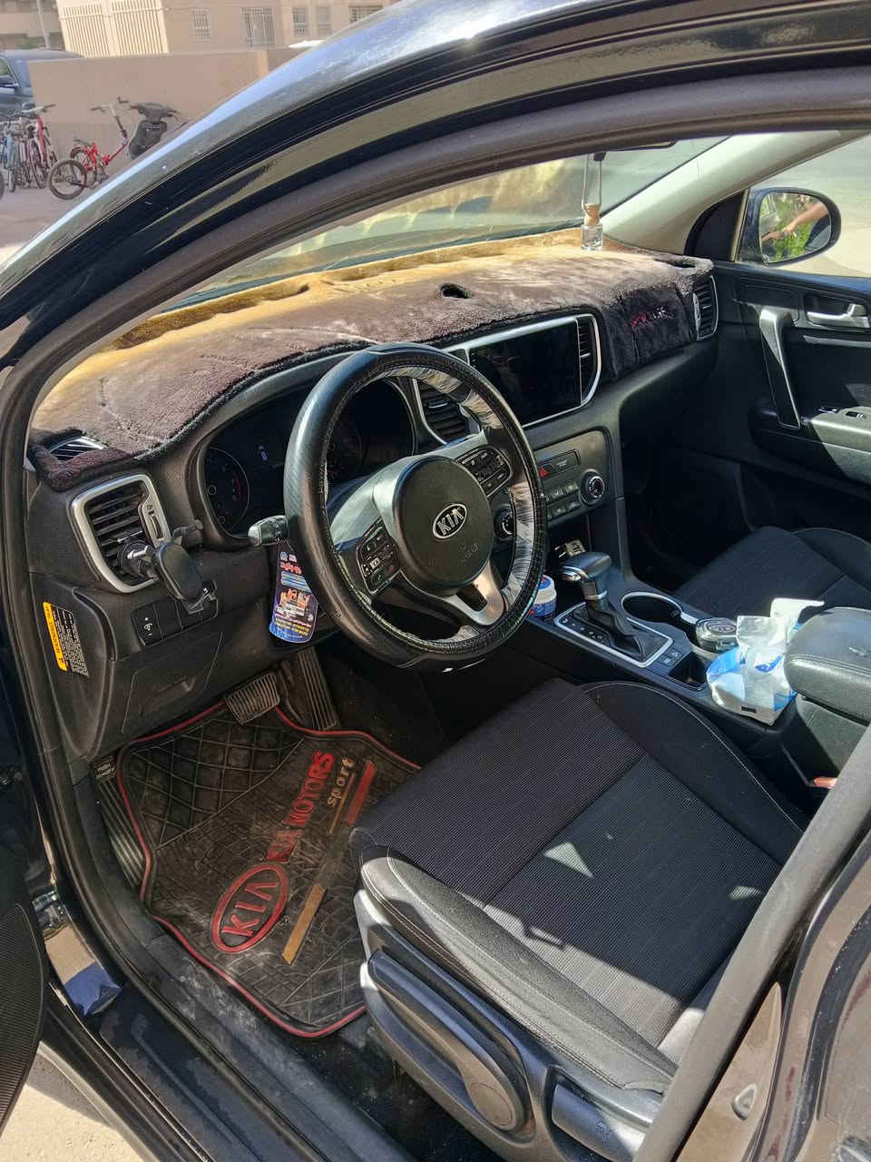 سلام وعليكم 
سبورتج 2018
امريكي مكينه جي دي اي 
رقم واسط جديد بسمنه
سنويه ساقطه قبل شهرين 
مكينه كير صدر تبريد تدفئه باتري كله تمام 
مكفوله من اي ضربت دواخل 
كشره واضح بسونار 
بيه حالوب قماره وبنيد وصفحت اليمين 
صفحت اليسار مكفوله 
ابيعلك نفس سونار 
مكان السياره بغداد مجمع بسمايه 
السعر مناسب وبي مجال 117ورقه
مااراوس ماابيع قسط ماابيع بمده 
التواصل ***********
