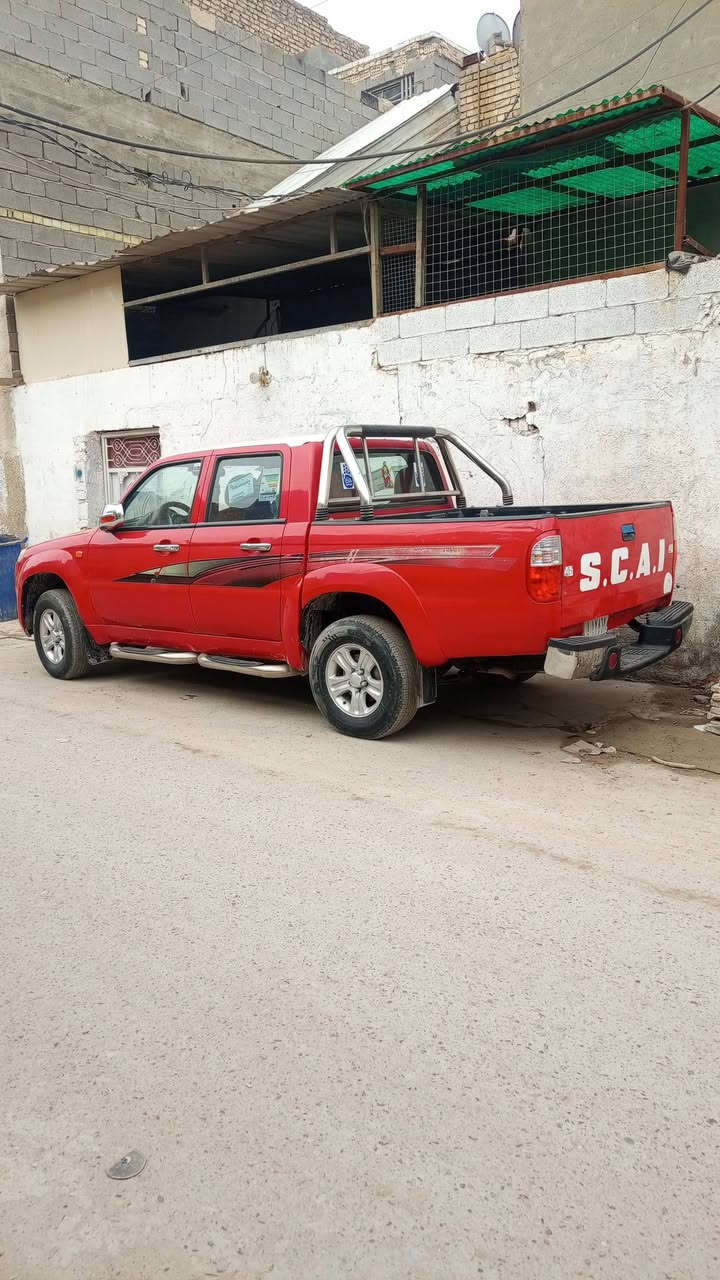 السلام عليكم سياره بيكم سكار البيع سياره جديده مكينه كير كهربيات  تبريد كله جديد تحويل ثاني يوم مكان السياره بغداد مدينة الصدر السعر 75 وبيه مجال ***********
