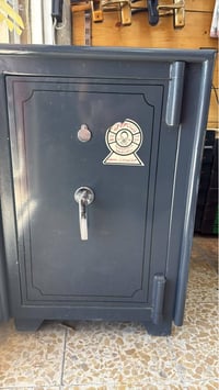 خزائن • ديكور منزلي • للبيع